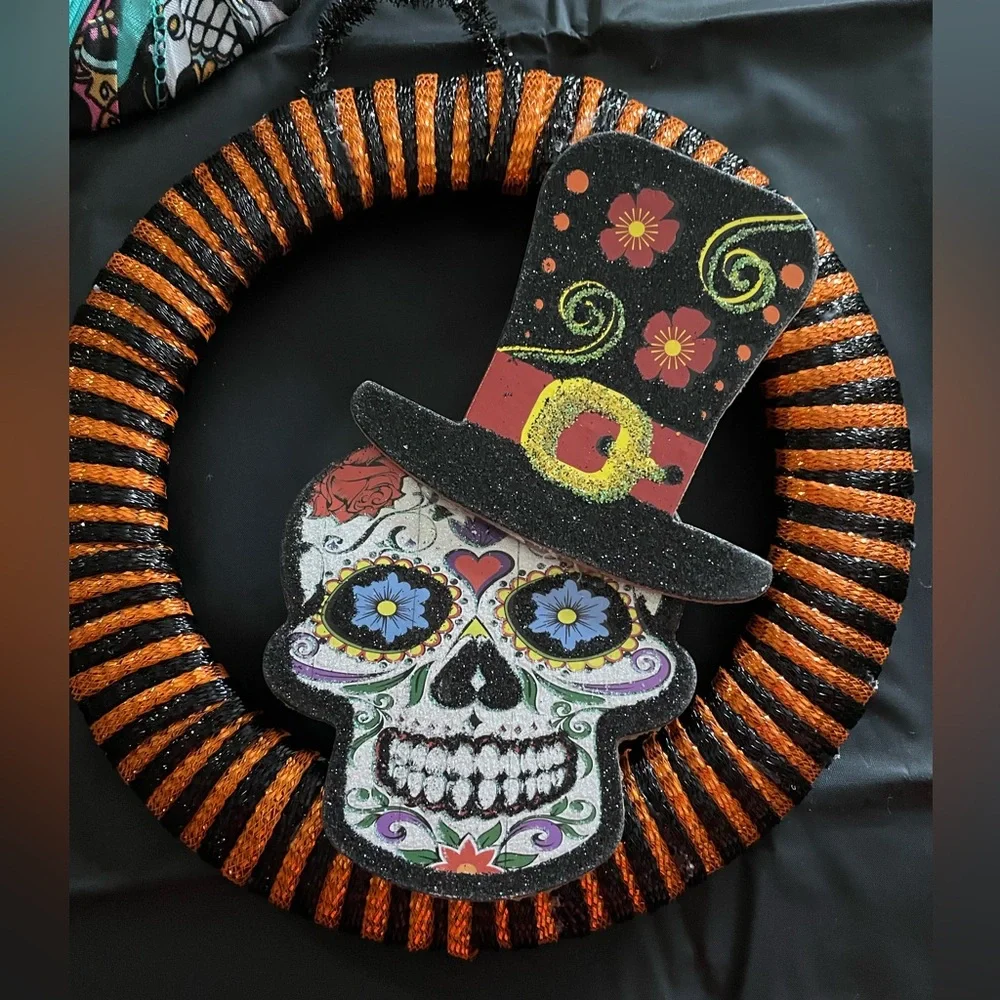 Set of 3 8” Dia De Los Muertos Wreaths. - Picture 4 of 4